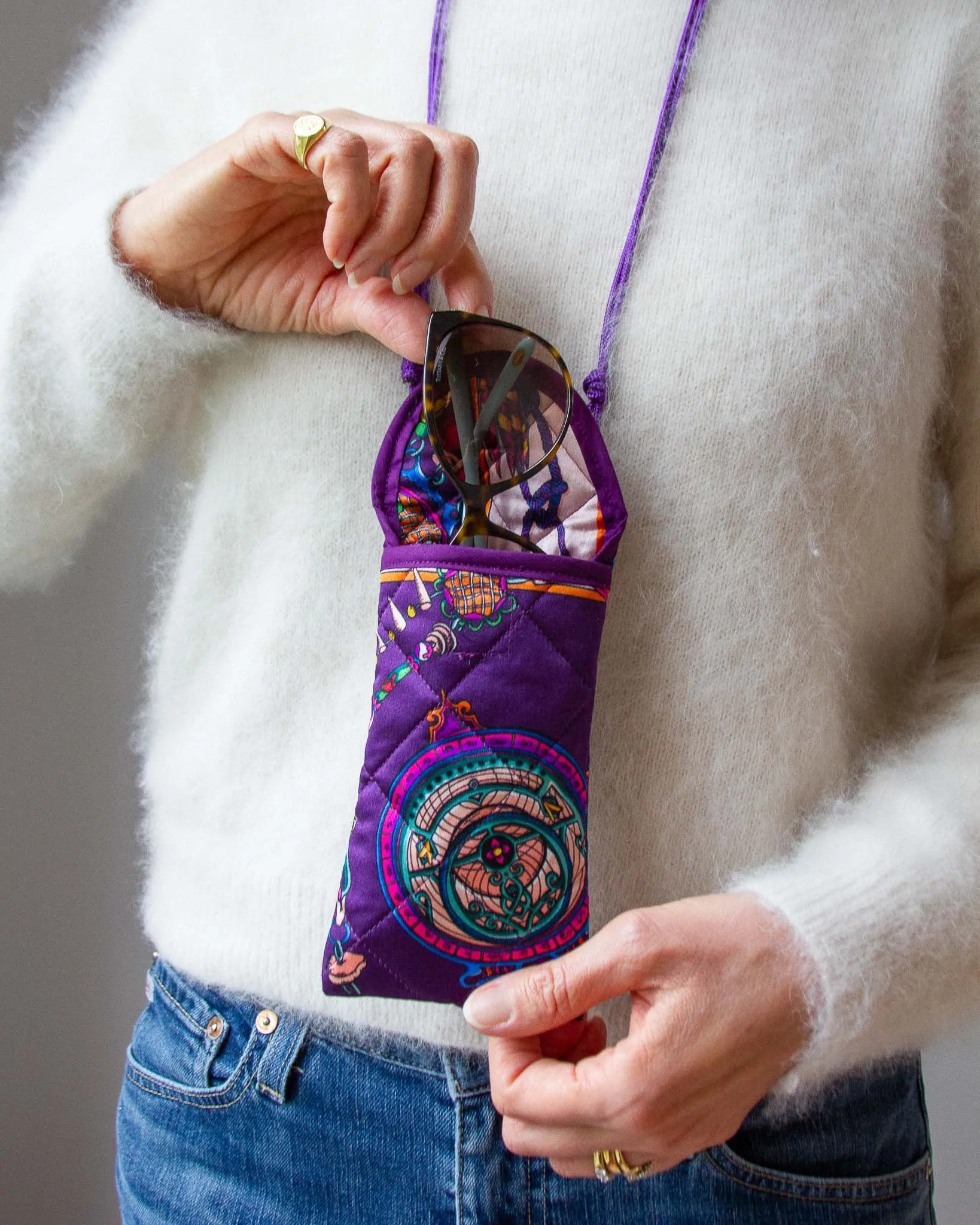 Darcy Glasses Case in Purple