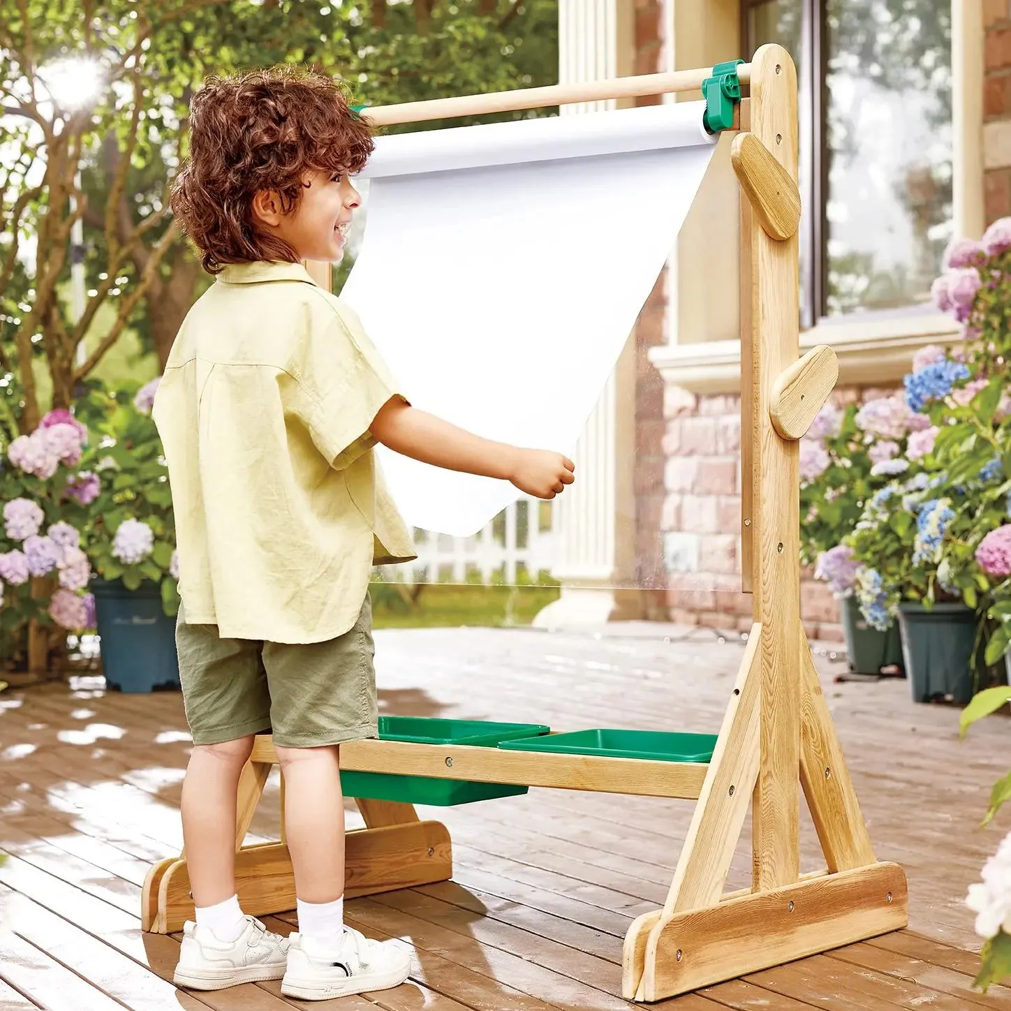 Hape Paper Roll (10M) (Perfect companion to Hape Outdoor Art Easel)